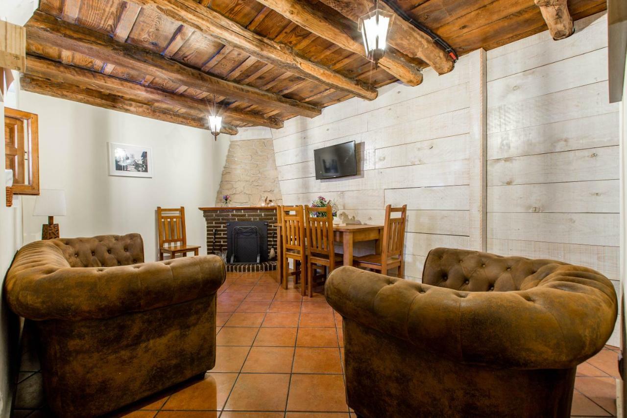 La Chova Villa Piedralaves Exteriör bild